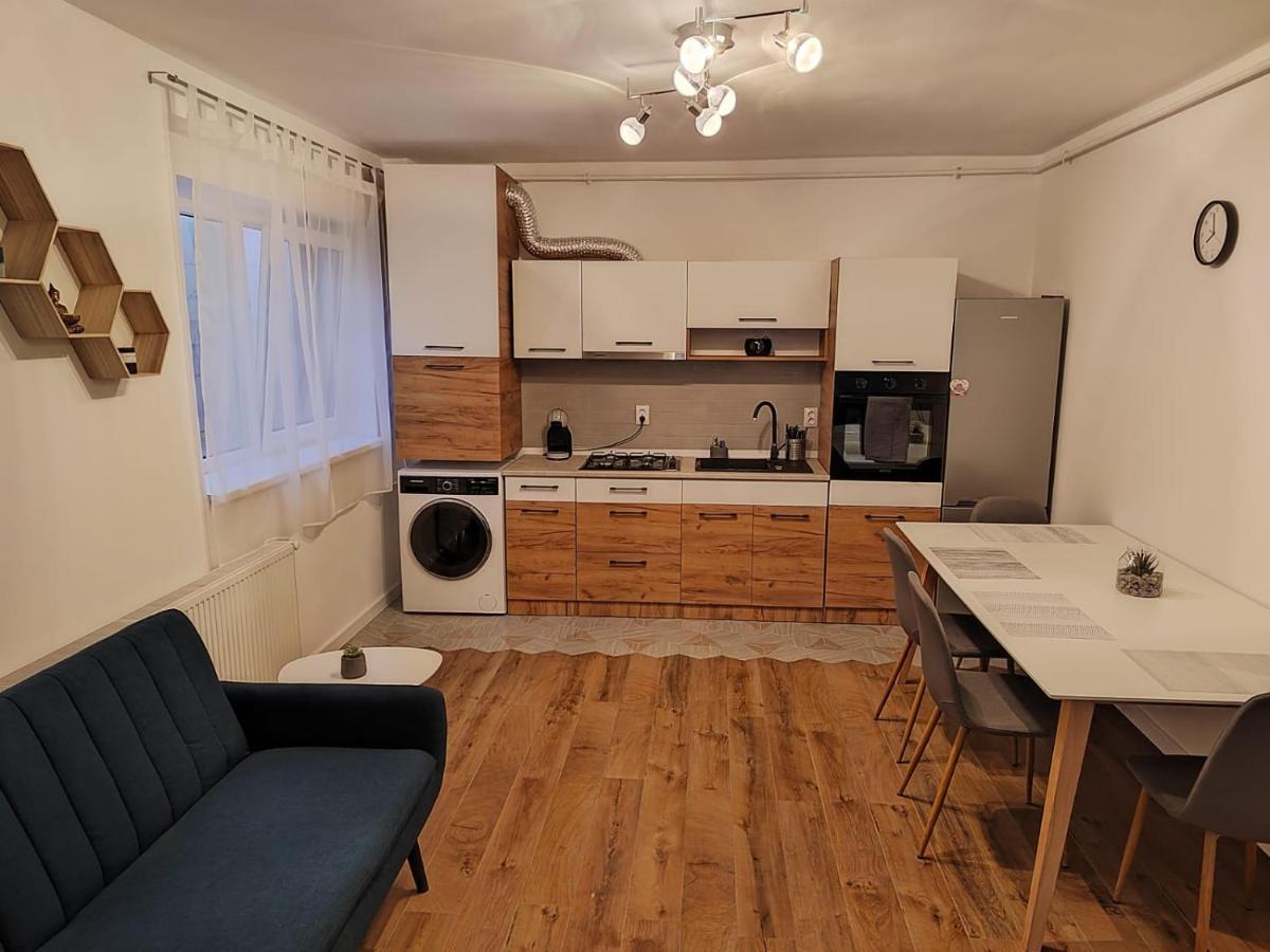 B&I Apartment Floreşti Esterno foto